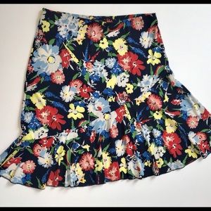 Summer floral skirt ruffle layer stretch waist.